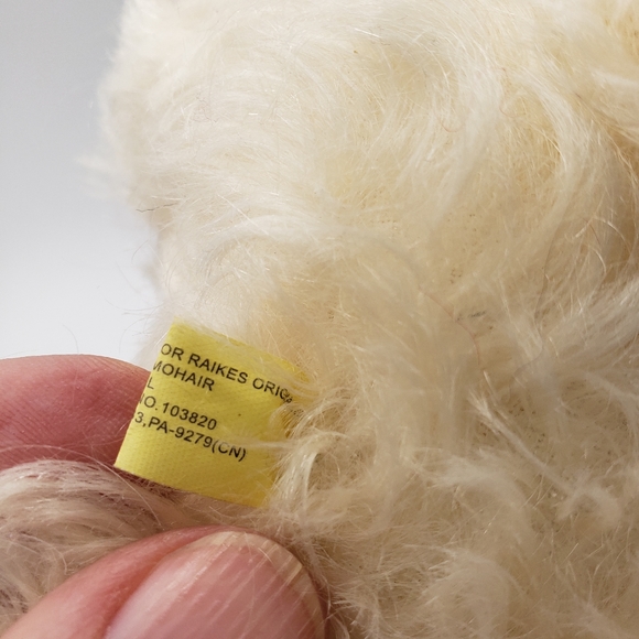 Robert Raikes April Birthday Bear named Diamond - Picture 2 of 11